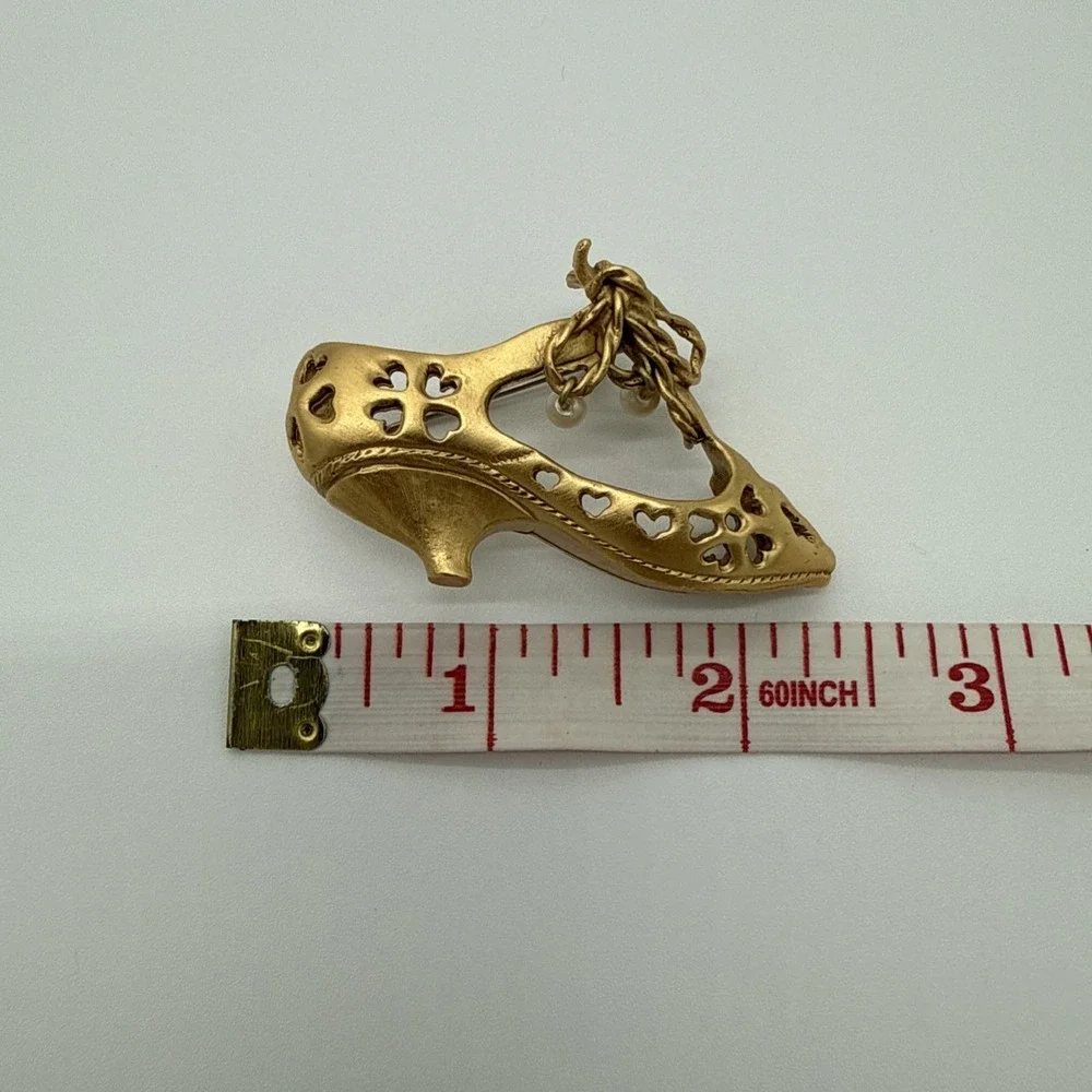 Vintage Shoe‎ Shaped Dancer Heart Faux Pearl Ball Goldtone Pin Brooch